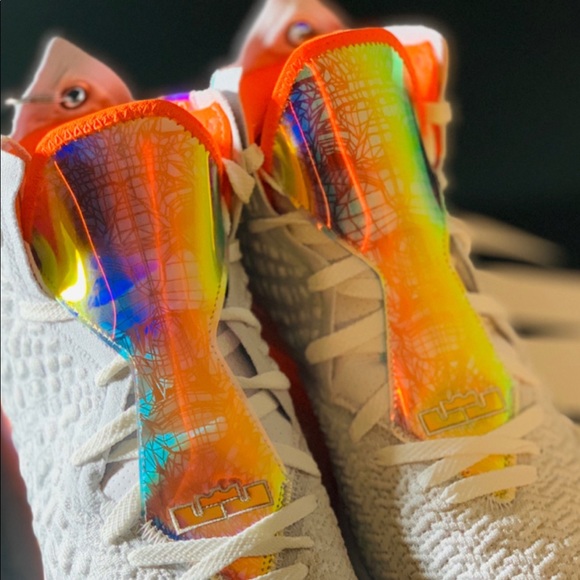 SOLD!!NIKE LEBRON 17 - Picture 6 of 8